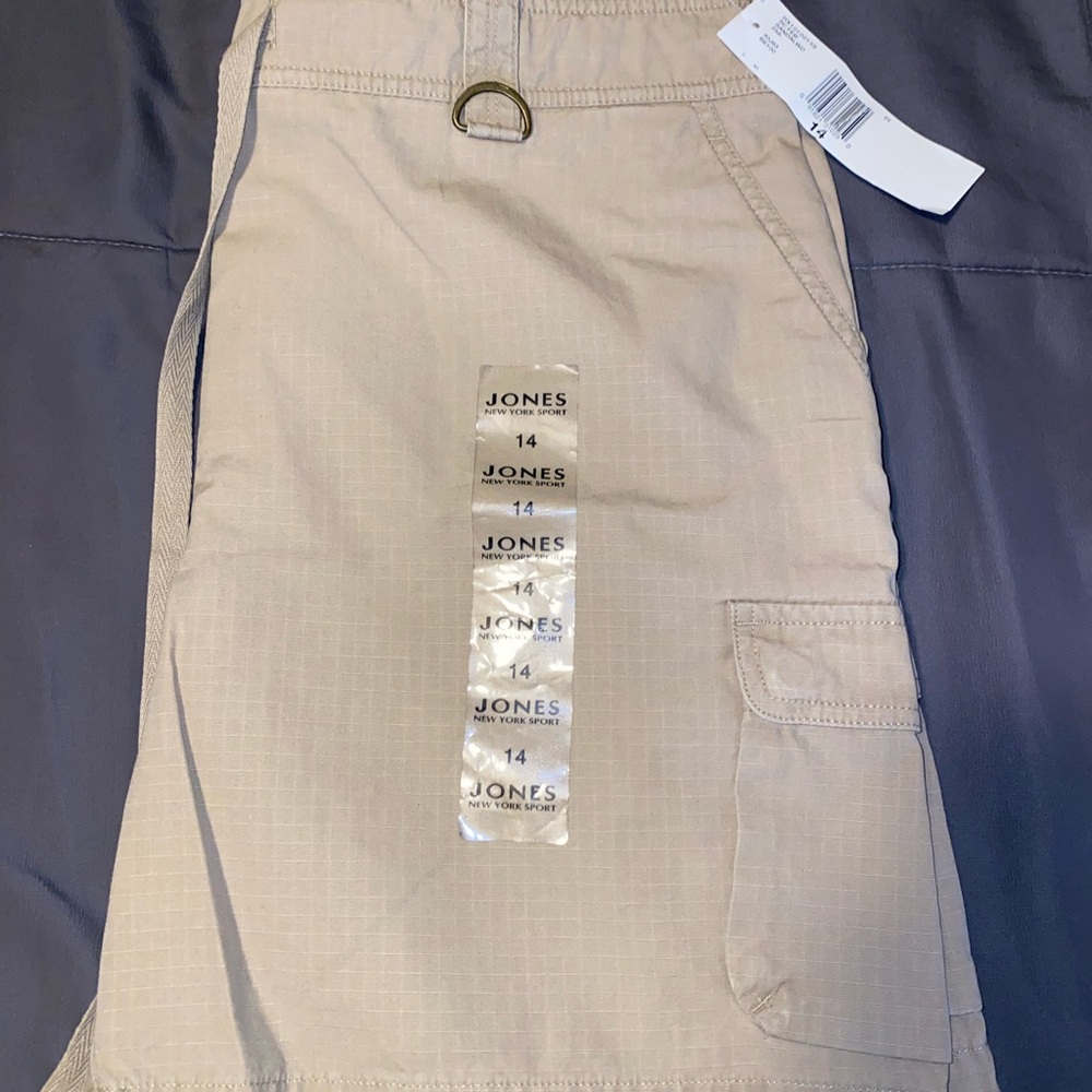 Jones New York Sport Shorts - Picture 4 of 6
